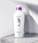 Daeng Gi Meo Ri Vitalizing Treatment 300 ml