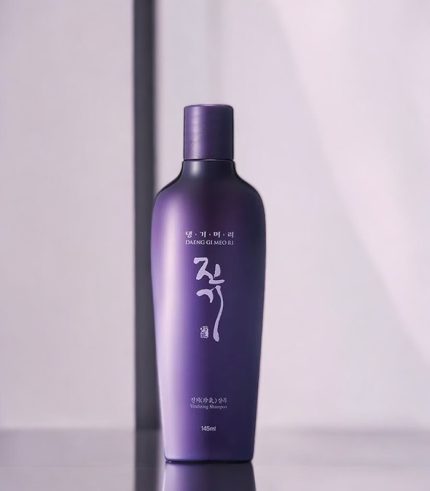 Daeng Gi Meo Ri Vitalizing Shampoo