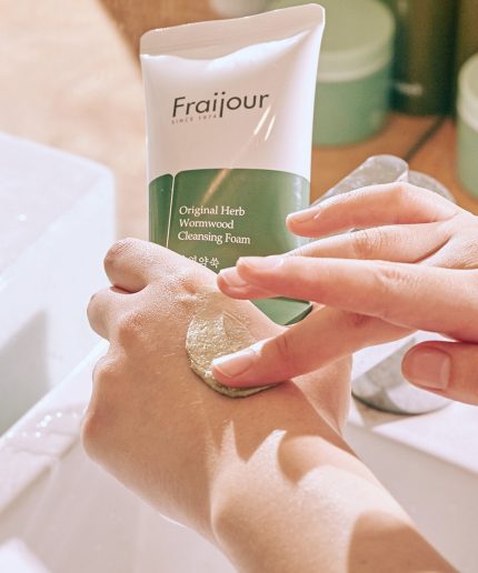 Fraijour Original Herb Wormwood Cleansing Foam 150 ml