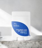 Isntree - Hyaluronic Acid Airy Sun Stick SPF 50+ PA ++++