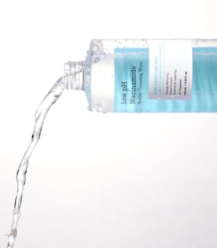 COSRX - Low pH Niacinamide Cleansing Water