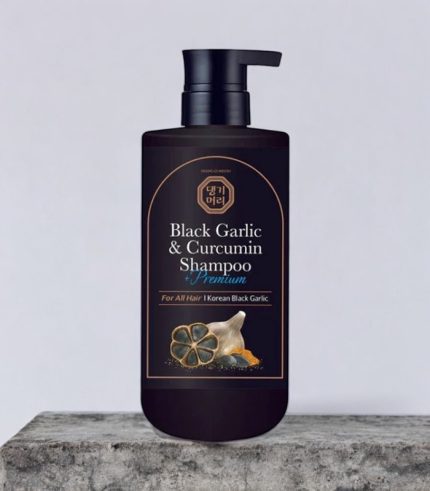 Daeng Gi Meo Ri Black Garlic & Curcumin Shampoo, 500 ml
