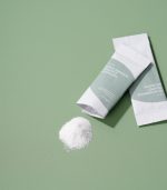 Isntree - Spot Saver - Mugwort Calming Powder Wash