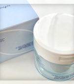 Isntree - Ultra-Low Molecular Hyaluronic Acid Zinc Cooling Pad