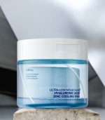 Isntree - Ultra-Low Molecular Hyaluronic Acid Zinc Cooling Pad