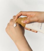 SKIN1004 - Madagascar Centella Air-Fit Suncream Light SPF30 PA++++