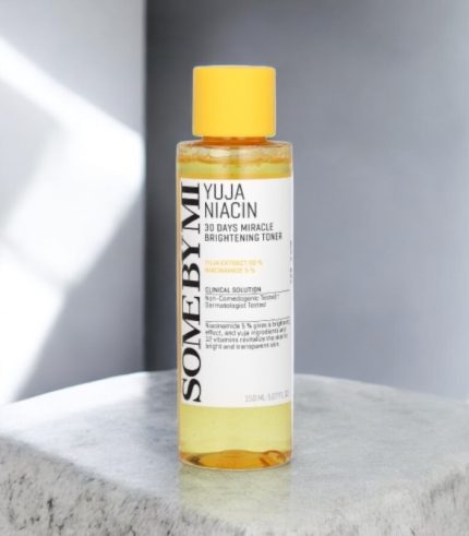 Yuja Niacin 30 Days Miracle Brightening Toner (150ml)