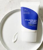 Isntree - Hyaluronic Acid Natural Sun Cream SPF50+/PA++++