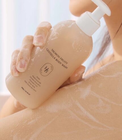 Heveblue Salmon Fruity Centella Body Wash