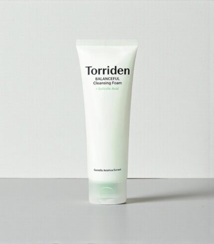 Torriden – Balanceful Cica Pore Cleansing Foam