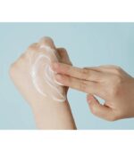 Skin1004 - Madagascar Centella Hyalu-Cica Gentle Cleansing Milk